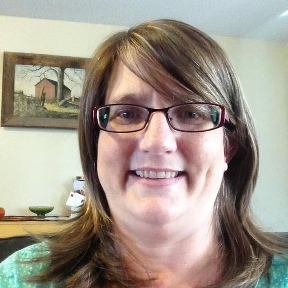 Meet your Posher, Renae suing - Picture 1 of 1